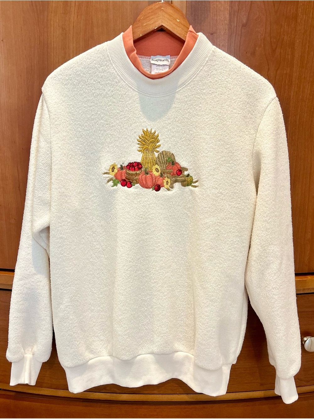 BonWorth – Women’s Small – Cream – Vintage Fall Pumpkin Harvest Embroidered